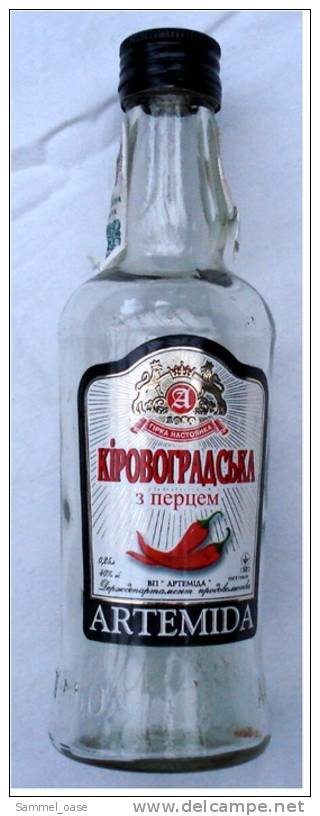 Orig. Leere Glas Wodka-Flasche Peperoni  -  Aus Der Ukraine  -  0,25 Ltr. Volumen - Spirituosen