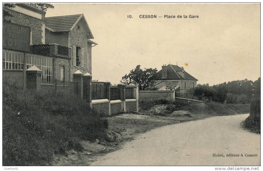 ( CPA 77 )  CESSON  /  Place De La Gare  - - Cesson