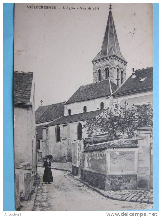 CPA: Villecresne (Val-de-Marne 94) L'église Vue De Côté Une Femme à Chapeau Seul Dans La Rue Pour Paris En 1911 - Villecresnes