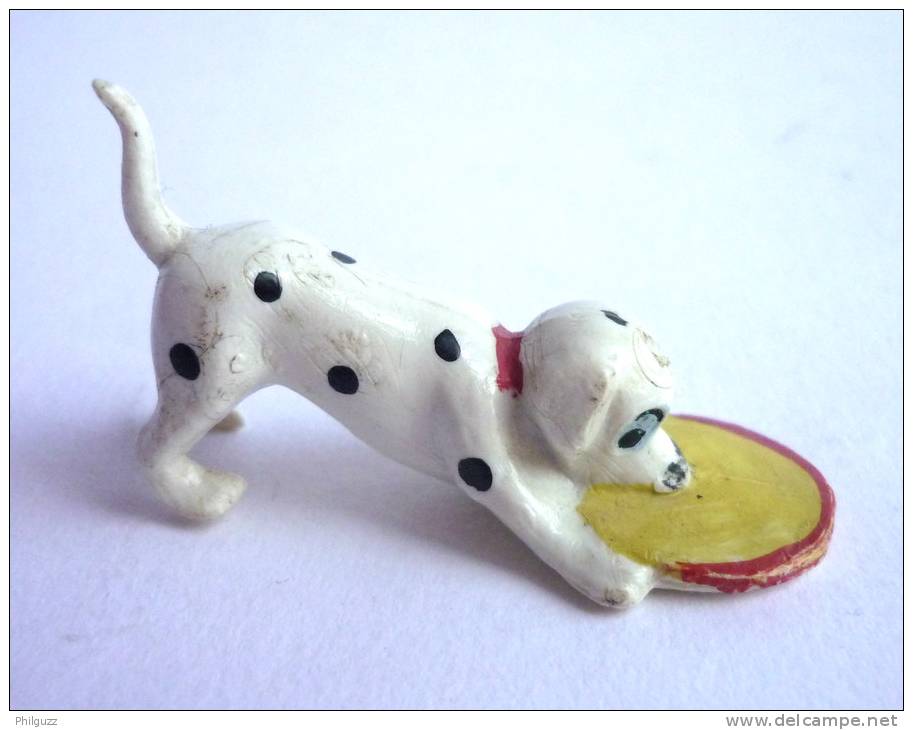 101 DALMATIEN - Figurine JIM - RARE AVEC JOURNAL JIM Collier Rouge - DISNEY - Disney