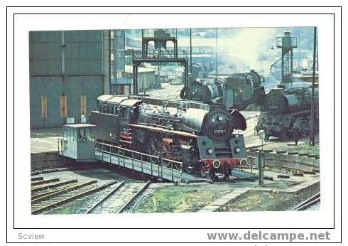 Roundtable, Trains,Saalfeld, East Germany 1977, German State Railways - Saalfeld