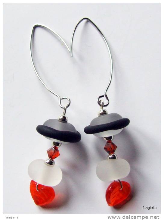 Boucles D'oreilles En Verre Artisanal Blanc Translucide, Noir, Cristal Swarovski Orange  Hauteur Totale: Environ 67mm. - Boucles D'oreilles