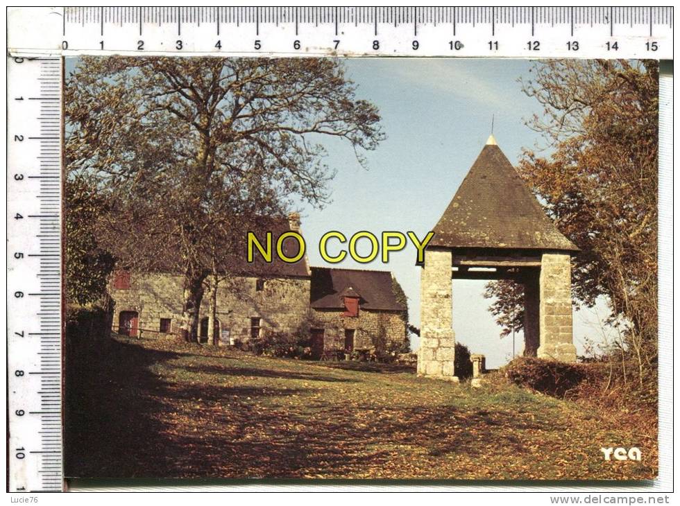 LE FAOUET  à Proximité De La Chapelle Ste Barbe, Le Beffroi à Toit D'ardoises...  - La Maison Du Gardien - Faouët