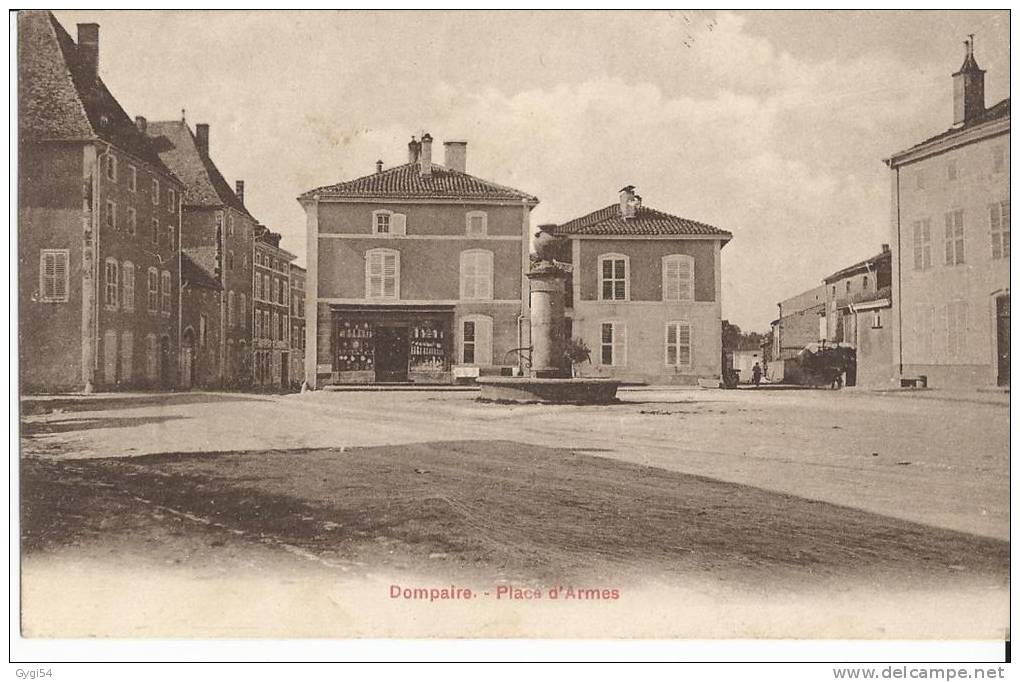 88 DOMPAIRE Place D'Armes CPA 1927 - Dompaire