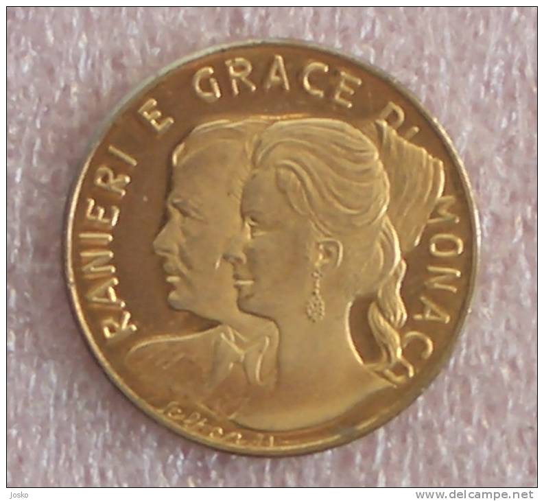 RANIERI E GRACE - Medaille ( Monaco ) * Métal - Imitation Or * Signature : SCILTIAN 71 ( Medal - Metal , Imitation Gold) - Royal / Of Nobility