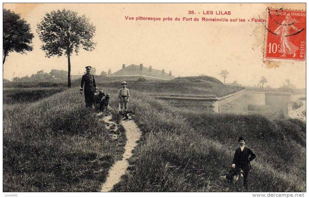 LES LILAS : (93) Vue Pittoresque Prés Du Fort De Romainville Sur Les .... - Les Lilas