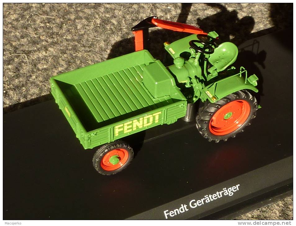 Schuco 02625, Fendt Geräteträger, 1:43 - Schuco