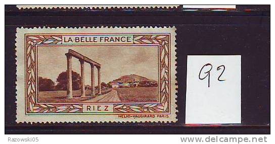 FRANCE. TIMBRE. CINDERELLA. VIGNETTE. BELLE FRANCE. PARIS........RIEZ - Tourism (Labels)