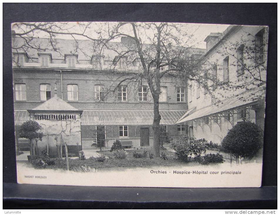 CT. 58. Orchies. Hospice - Hôpital Cour Principale - Estaimpuis