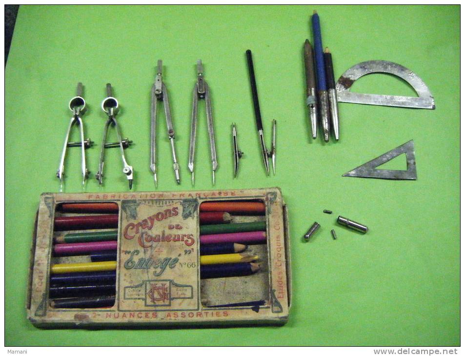 Lot D´articles De Bureau Compas-equerre-etc....-- - Pens