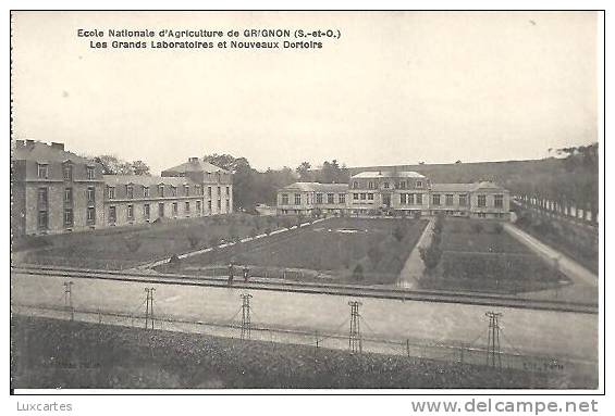 ECOLE NATIONALE D´ AGRICULTURE DE GRIGNON. LES GRANDS LABORATOIRES ET NOUVEAUX DORTOIRS. - Grignon