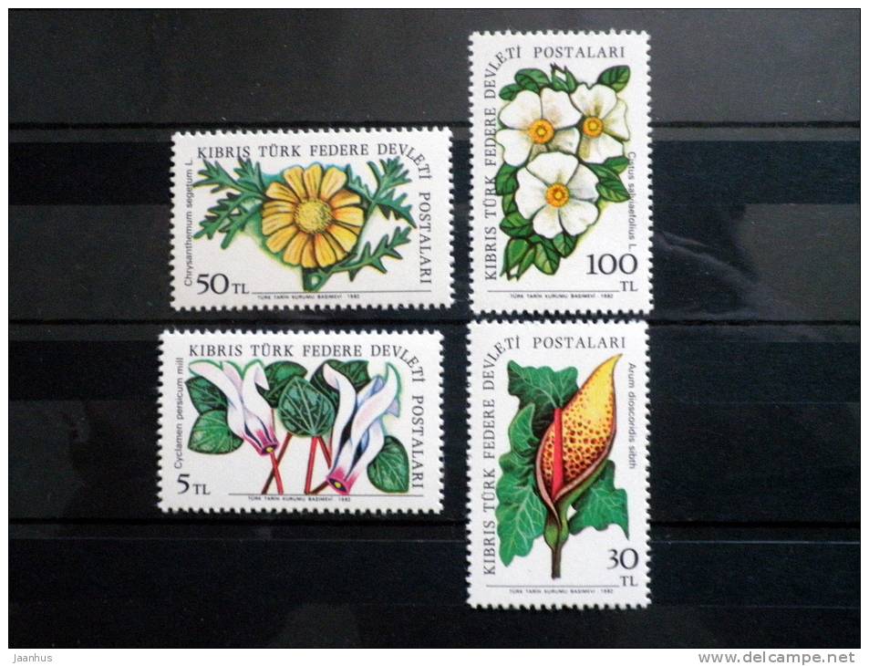 Cyprus Turkey - 1982 - Mi.Nr.110-13 - MNH** - Wild Flowers - Flora - Complete Set Of 4 - Nuevos