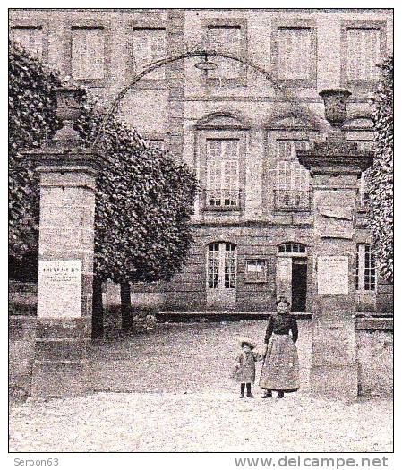 CARTE POSTALE ANCIENNE CPA 63460 COMBRONDE AUVERGNE PUY De DÔME HOTEL DE VILLE XVIIIème EDIT RAYMOND LIBRAIRE ECRITE - Combronde