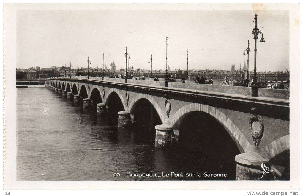 [33] Gironde > Bordeaux- Le Pont Sur La Garonne  - Cpsm- Voir Description *PRIX FIXE - Bordeaux