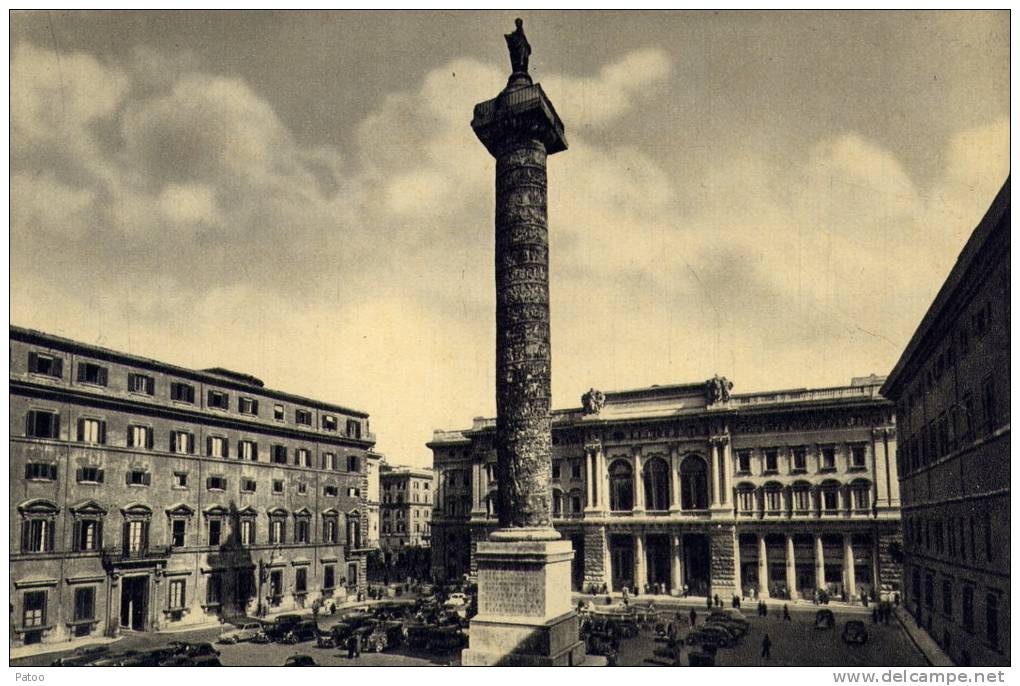 CP DENTELEE ITALIENNE / COLONNE DU CELEBRE EMPEREUR MARC AURELE /PLACE COLONNE ROME - Piazze