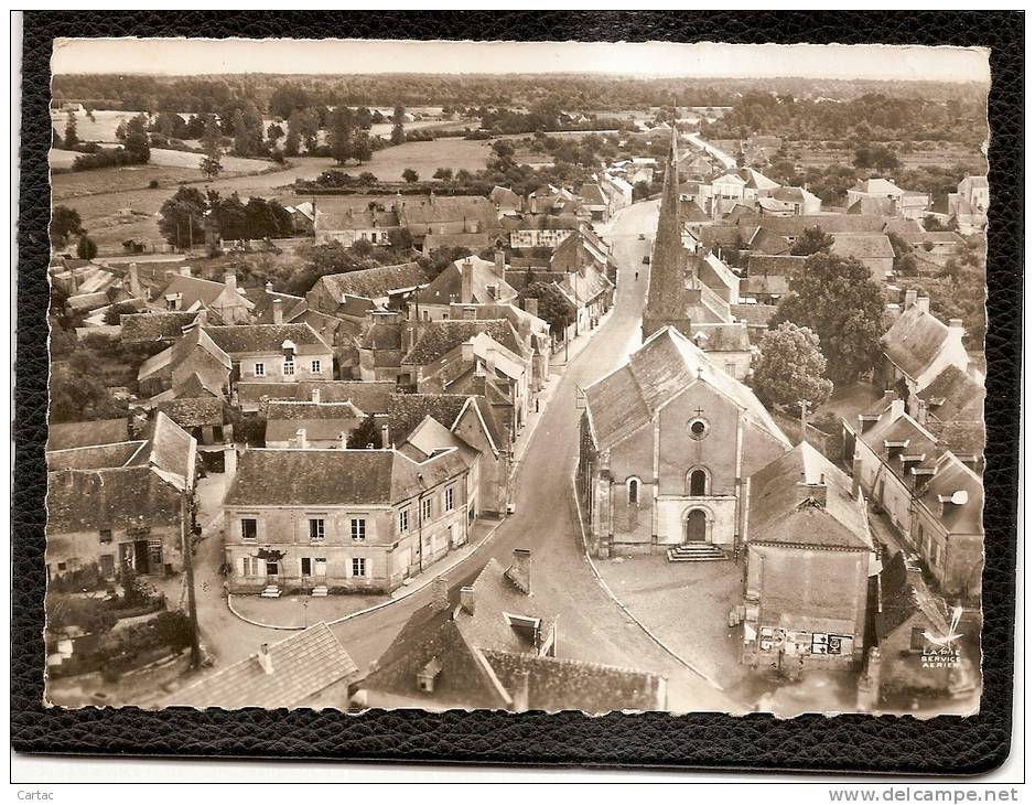 D37 - CLERE - VUE GENEERALE - EN AVION AU DESSUS DE ... - En L'état Pliures Voir Scan - Cléré-les-Pins