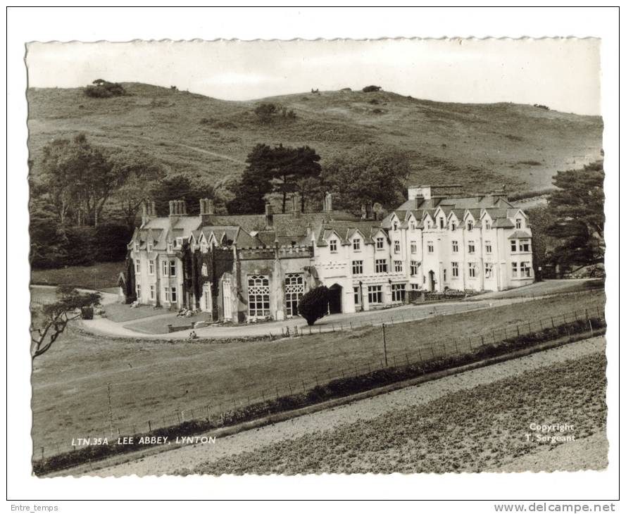 Lynton Lee Abbey - Lynmouth & Lynton