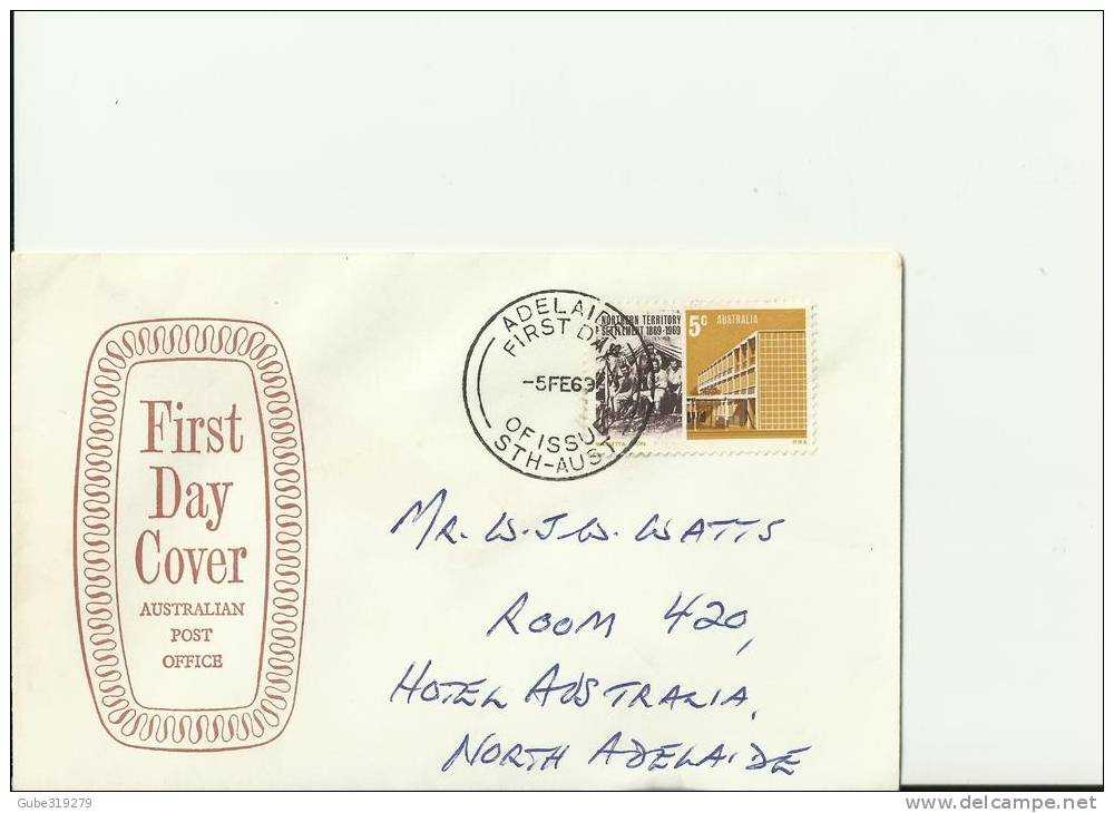 AUSTRALIA YEAR 1969 -FDC 100 YEARS NORTHERN TERRITORY SETTLEMENT FLOWN  W13STAMPS OF 5 CENTS POSTM ADELAIDE REF 28/AU - Lettres & Documents