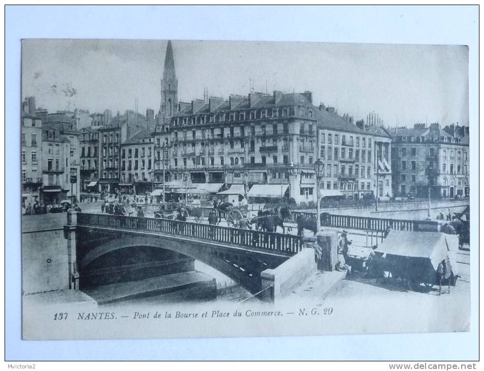 NANTES - Pont De La Bourse Et Place Du Commerce - Nantes