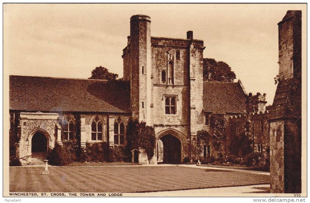 Cp , ANGLETERRE , WINCHESTER , St. Cross , The Tower And Lodge - Winchester