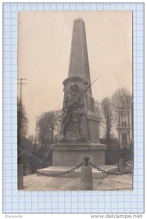 CPA Photo - BOURGTHEROULDE - Monument Aux Morts - Bourgtheroulde