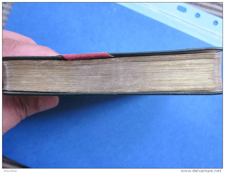 RARE MILITARIA:dictionnaire R"croix de Lorraine"R donné aux soldats alliés(anglaisfrançais)Bellow´s French dictionnary