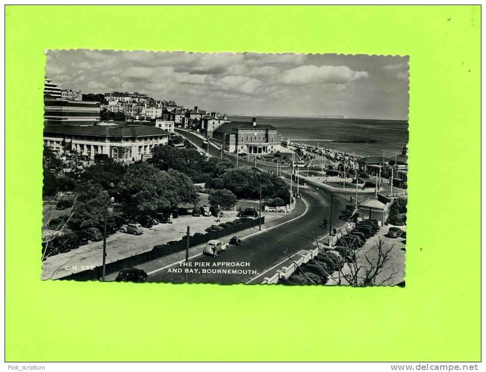 Royaume-Uni - Angleterre - Bournemouth : The Pier Approach And Bay - Bournemouth (bis 1972)