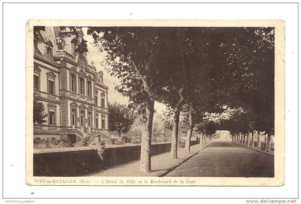 Cp, 27, Ivry-la-Bataille, L'Hôtel De Ville Et Le Boulevard De La Gare, Voyagée 1937 - Ivry-la-Bataille