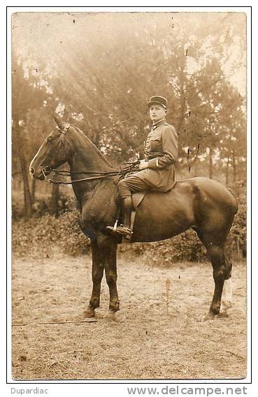 32 - Gers / Carte Photo Militaire à Cheval (au Dos Tampons JEUNESSE SPORTIVE RISCLOISE /Siège HOTEL DU COMMERCE /RISCLE) - Riscle