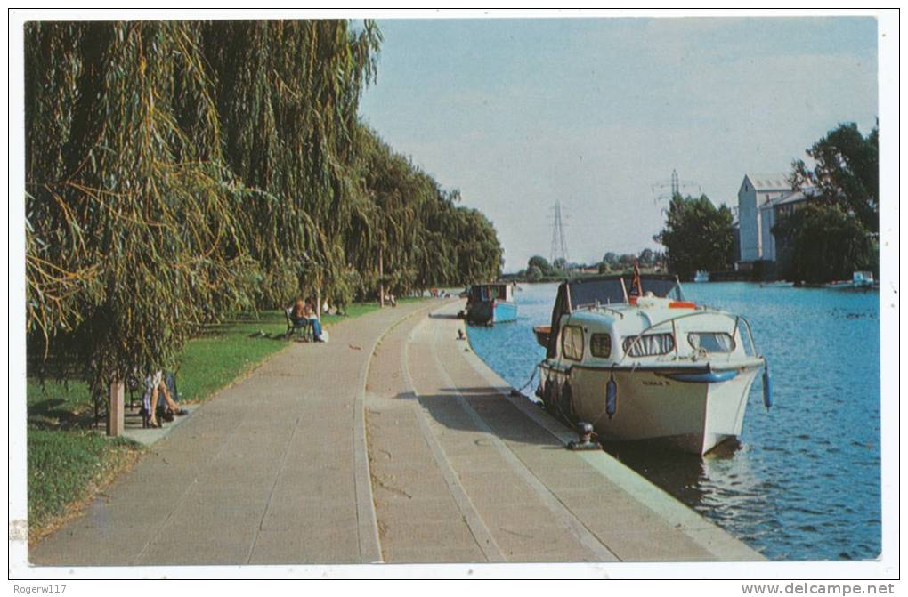 The Embankment, River Nene, Peterborough - Northamptonshire