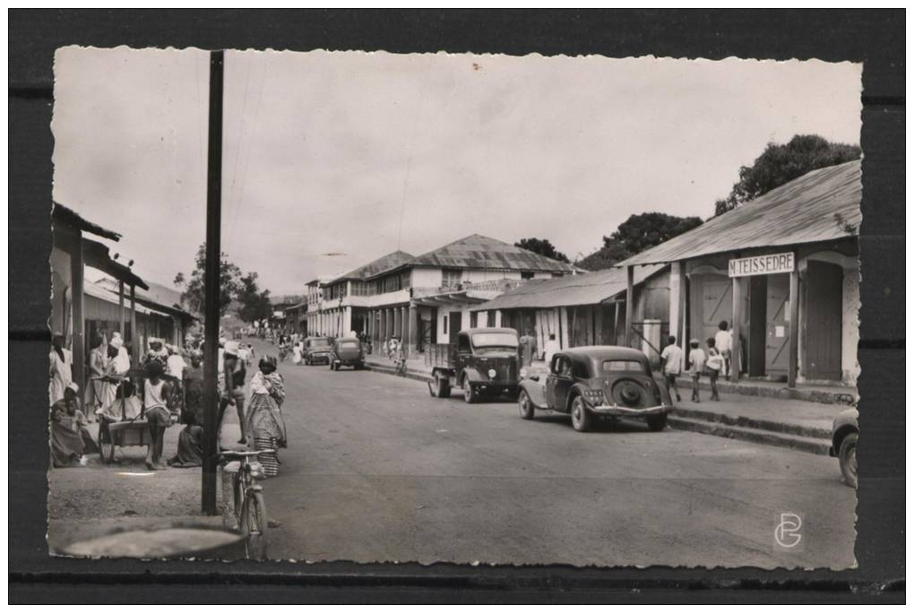 MAMOU * CPSM Pf - La Rue Du Commerce - French Guinea