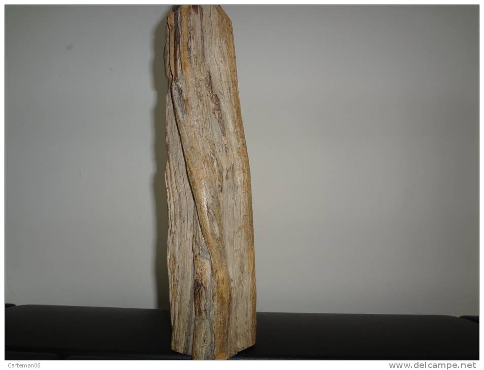 Statuette Africaine En Bois Massif, Sculpté Dans La Masse - Représentant Un Visage - Afrikanische Kunst