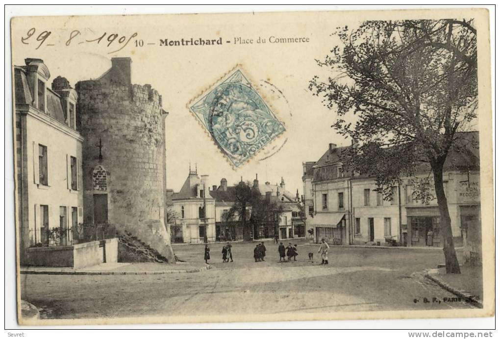 MONTRICHARD. - Place Du Commerce - Montrichard