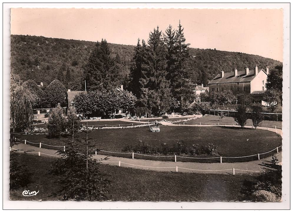 VAL-SUZON  (C.-d´Or) - L'Hostellerie - Son Parc - Format CPM - Dentelée - - Other & Unclassified