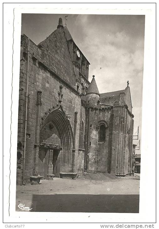 Lusignan (86) : L'église En 1950. - Lusignan