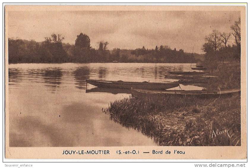 CPA Jouy Le Moutier  Bord De L´ Eau 95 Val D´ Oise Barques - Jouy Le Moutier