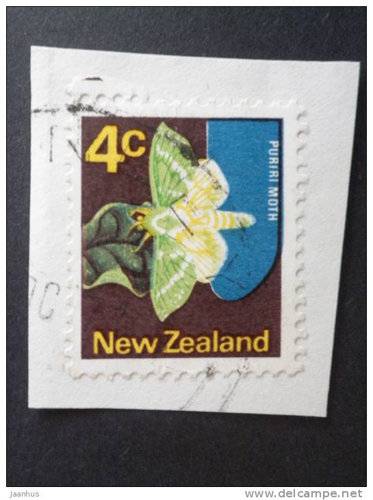 New Zealand - 1970/73 - Mi.nr.522 - Used - Puriri Moth - Insects - Definitives -  On Paper - Used Stamps