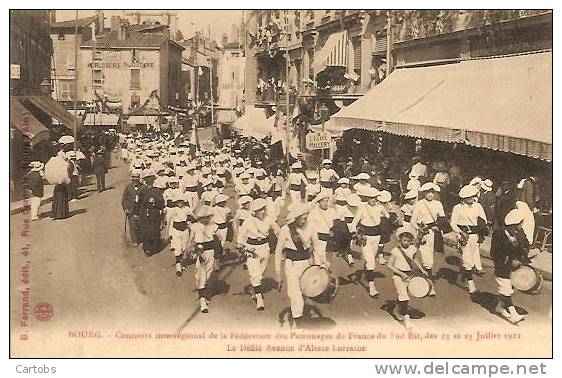 01 BOURG Concours Interrégionale Des Patronages De France Du Sud Est 23 Et 24 Juillet 1911  Le Défilé Av Alsace Lorraine - Autres & Non Classés