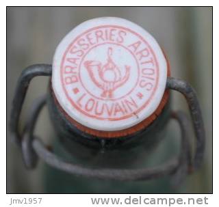 Bierfles  Brouwerij  - Artois - Leuven - Mooie Sluitdop  Eenmalig !!! - Bière