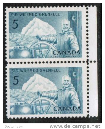 CANADA   Scott #  438**  VF MINT NH Pair - Unused Stamps