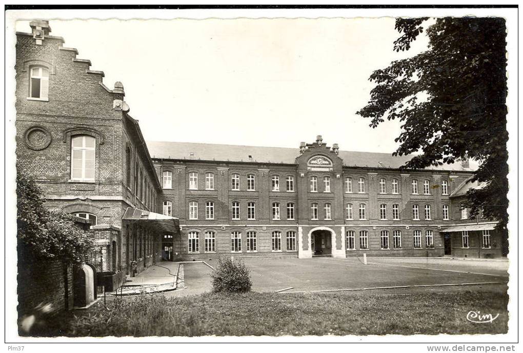 AVESNES SUR HELPE - Collège De Garçons - Avesnes Sur Helpe