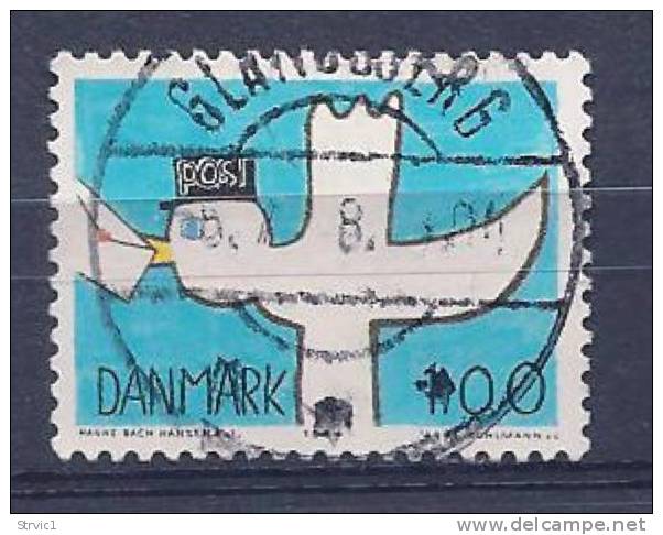 Denmark, Scott #764 Used Post Bird, 1984 - Used Stamps