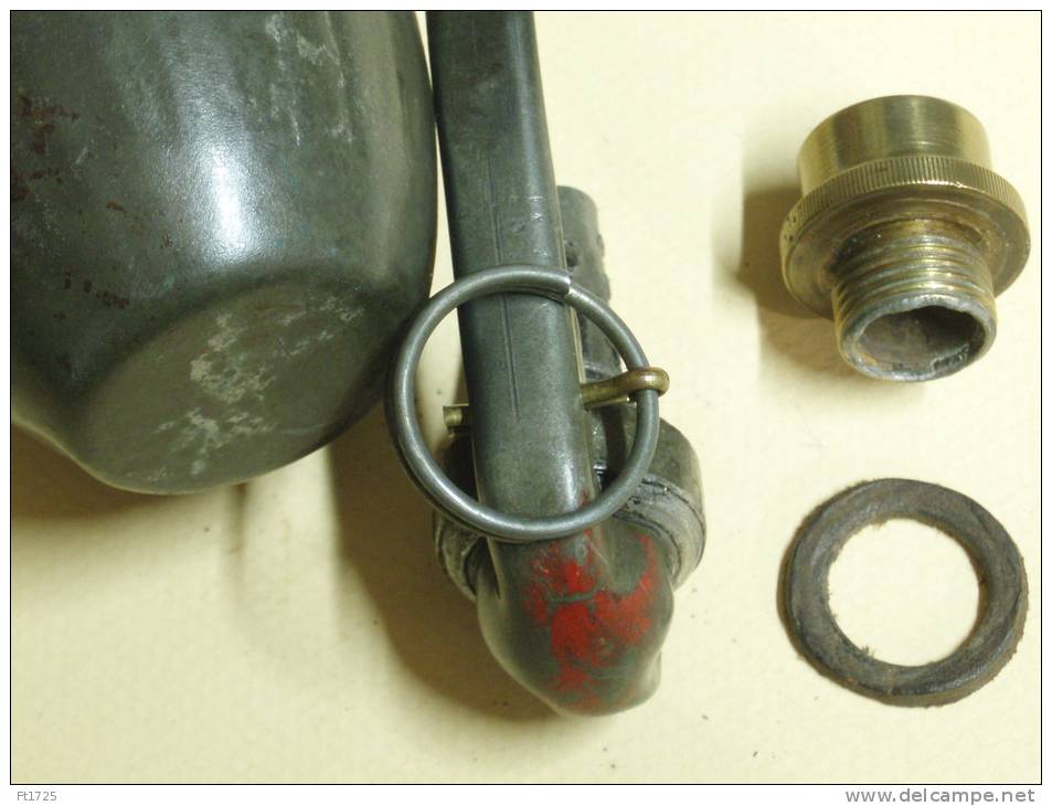 TRES BELLE ET ((( RARE ))) !  GRENADE INCENDIAIRE FRANCAISE 1916 ( TOTALEMENT VIDE )  !!!