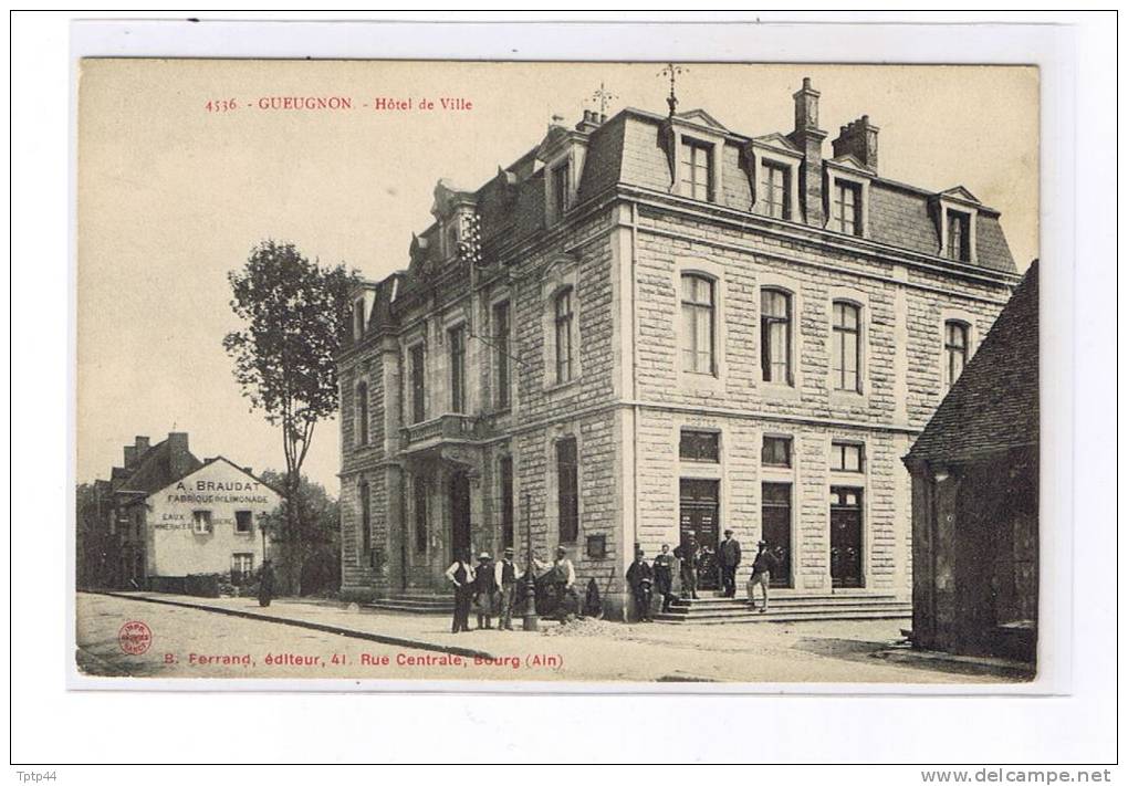 GUEUGNON  - Hôtel  De  Ville  -  Ets Braudat , Fabrique De Limonade  -  Animation - Gueugnon