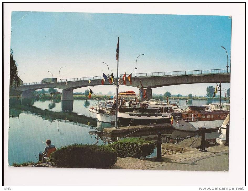 REMICH  La Moselle Et Le Pont  Voir Scans ( 2 ) - Remich