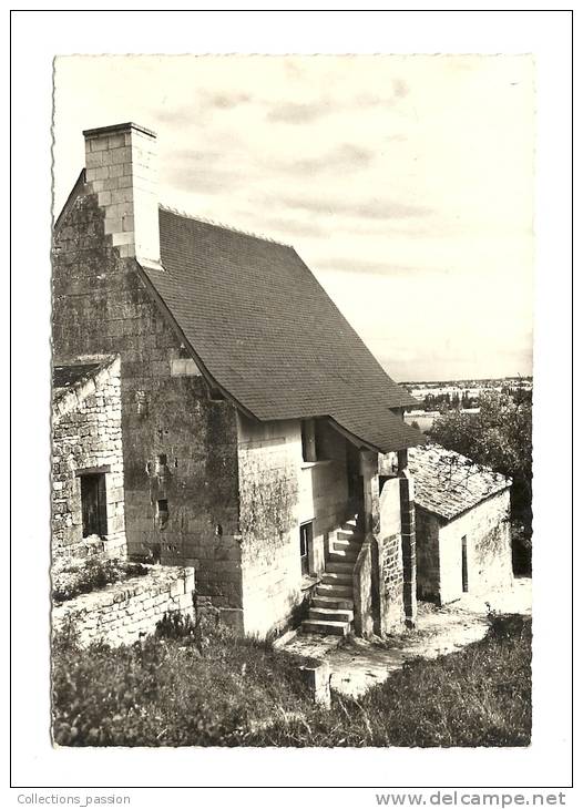 Cp, Centre - Val De Loire, En Touraine, Au Pays De Rablelais - "La Devinière" - Le Logis Vu Du Potager - Centre-Val De Loire