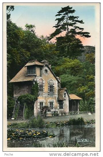N°18949 -cpsm Versailles -hameau De Trianon-le Moulin- - Moulins à Eau