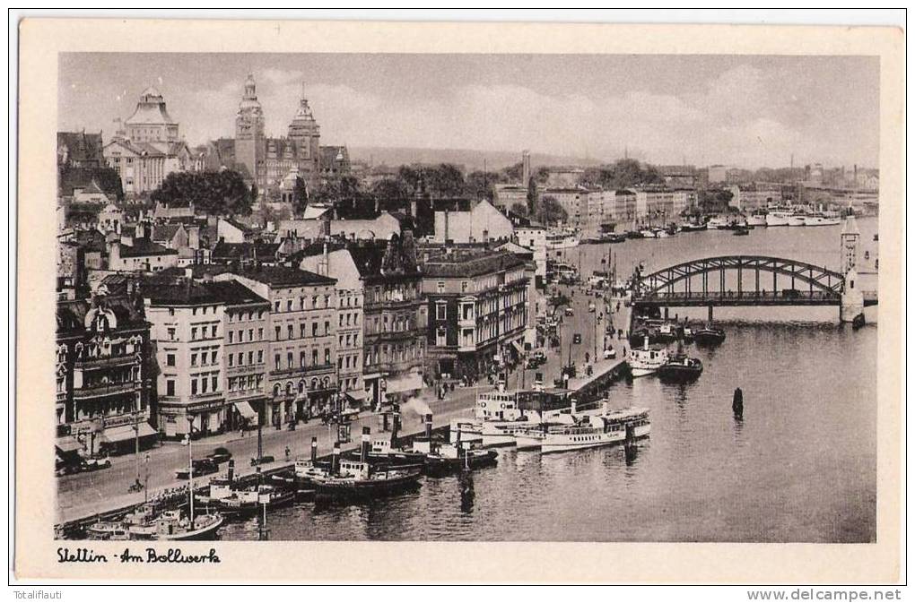 Stettin Am Bollwerk Vogelschau Ufer Strasse An Der Oder Brücke Schiffe Geschäfte Szczecin Ungelaufen - Pommern