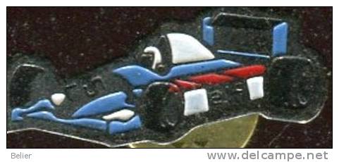 PIN'S VOITURE COURSE - F1