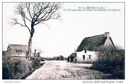 44 LA BRIERE - 28 - Un Coin Pittoresque Du Village Clos-d'Orange En St-Lyphard - Saint-Lyphard